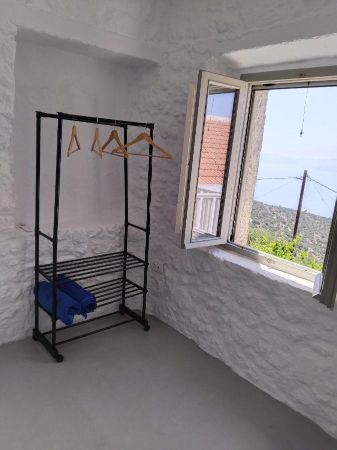 Oniropagida Nisyros Apartments #2 Nikia View Exteriér fotografie